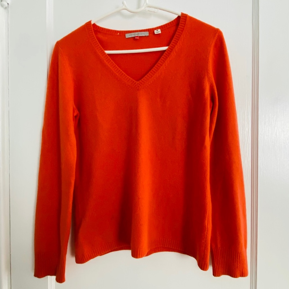 Uniqlo Women's V-Neck Sweater in Bright Orange
